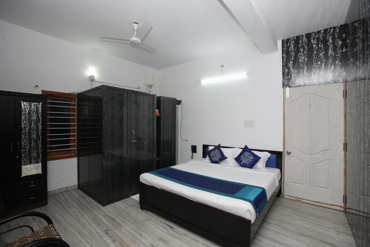 Oyo 935 Hotel Palkhee Bombay Eksteriør billede
