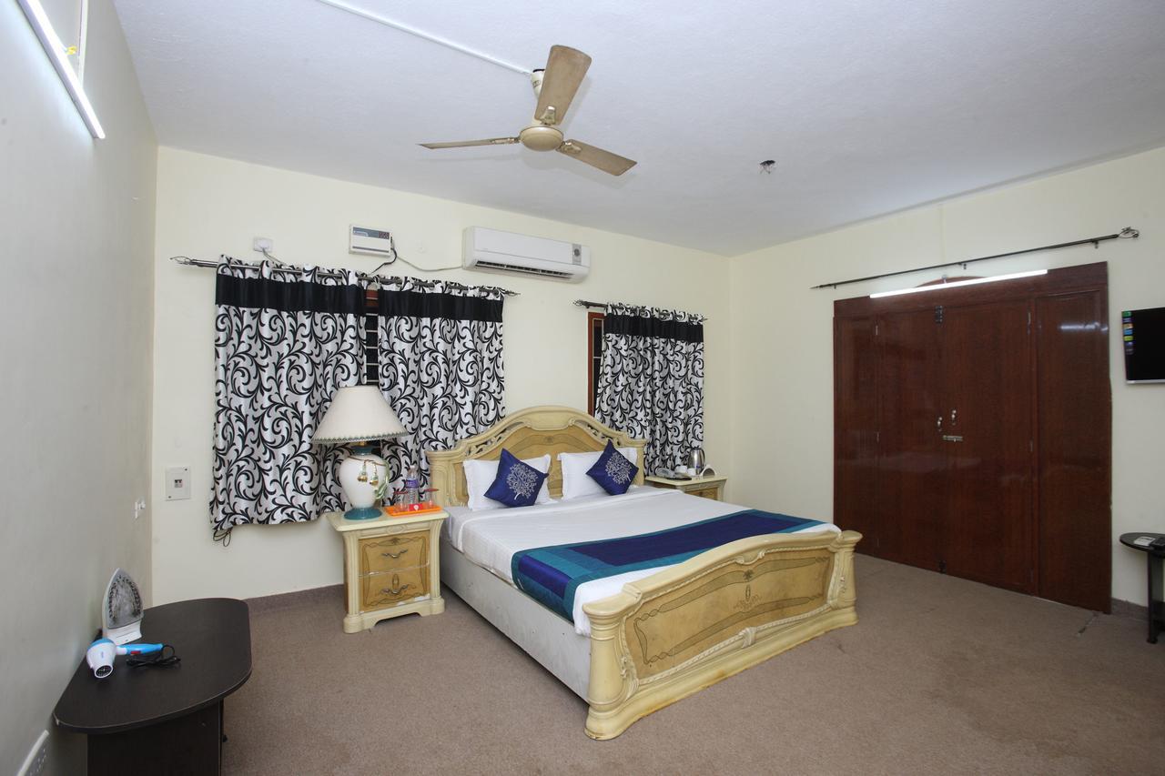 Oyo 935 Hotel Palkhee Bombay Eksteriør billede
